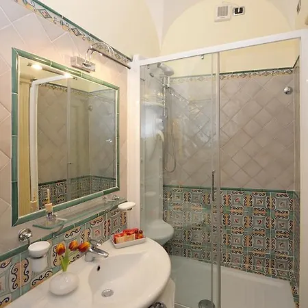 فندق مبيت وإفطار Del Duca 3*