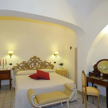 فندق مبيت وإفطار Del Duca 3*